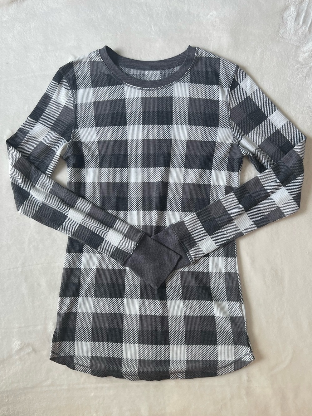 Grey & White Plaid Cuddl Duds Stretch Thermal Long Sleeve